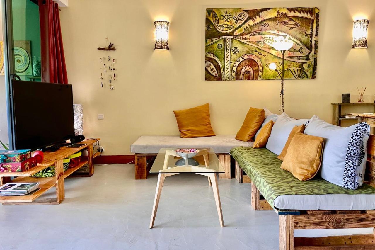 Vaiava Beach Carlton- Tahiti - Beachfront Luxury Residence & Pool - 4 Pers Punaauia  Екстер'єр фото