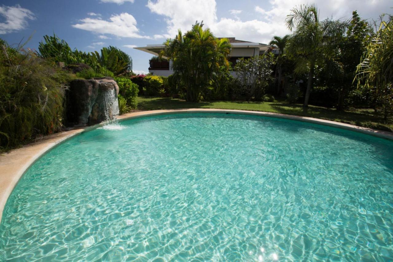 Vaiava Beach Carlton- Tahiti - Beachfront Luxury Residence & Pool - 4 Pers Punaauia  Екстер'єр фото